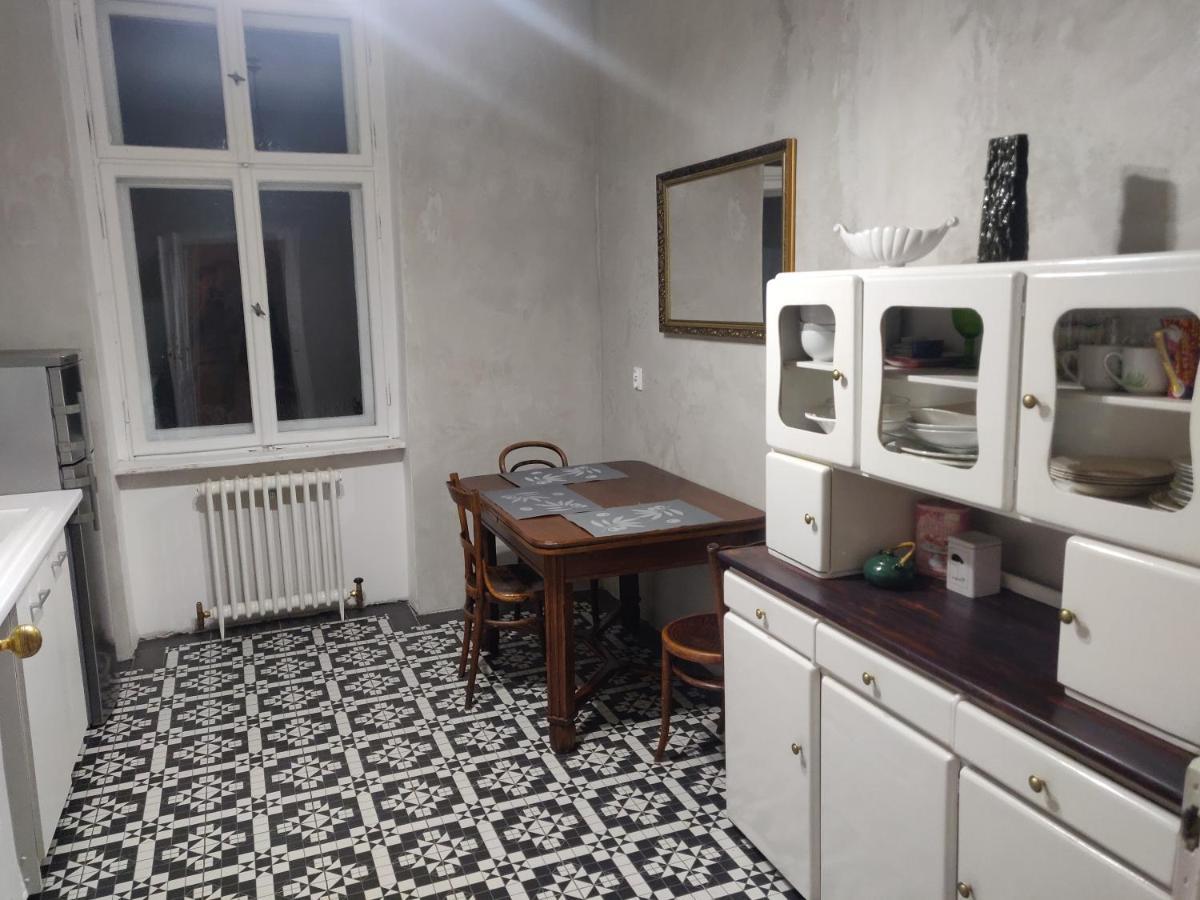 Apartament Copernicus Appartamento Poznań Esterno foto